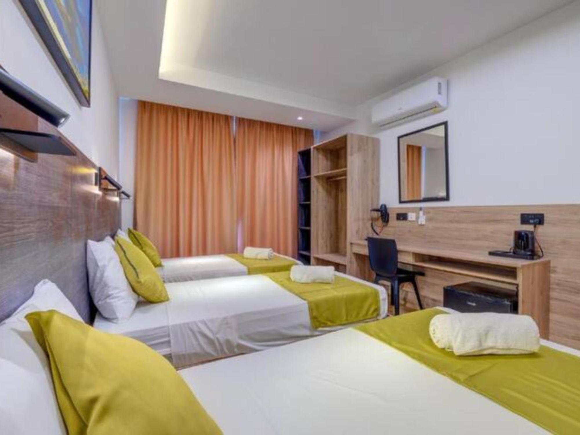 Bayside A Apartments Saint Julian's Екстер'єр фото